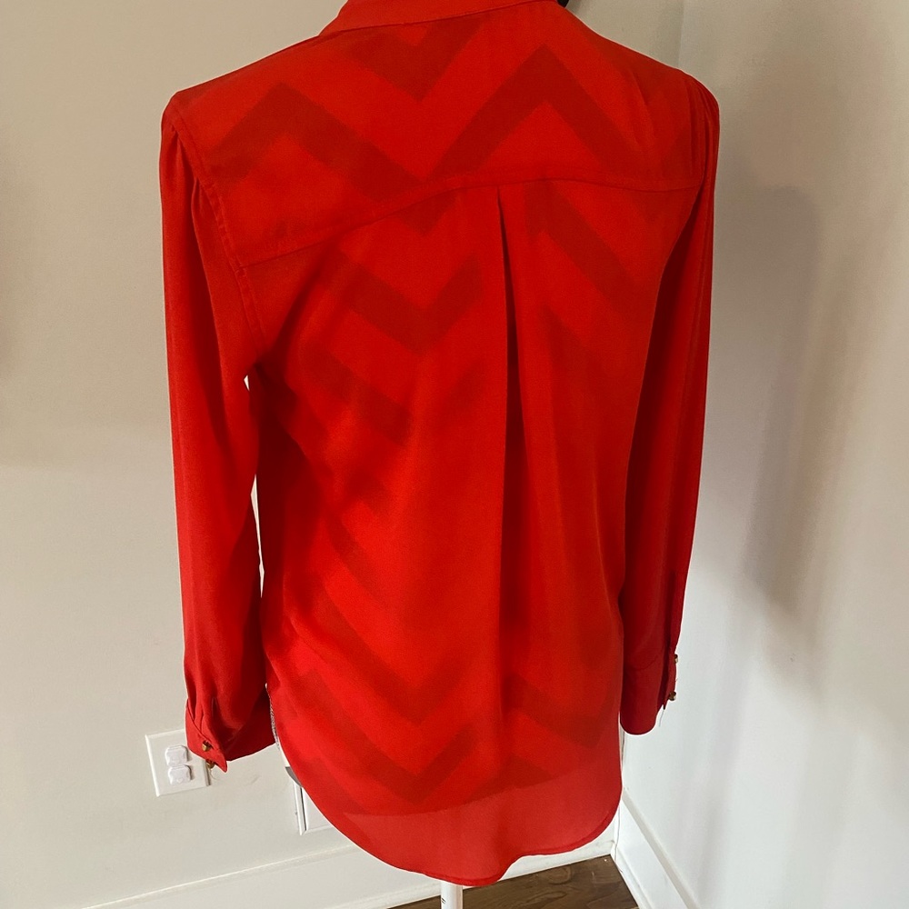 Red top - Picture 3 of 4